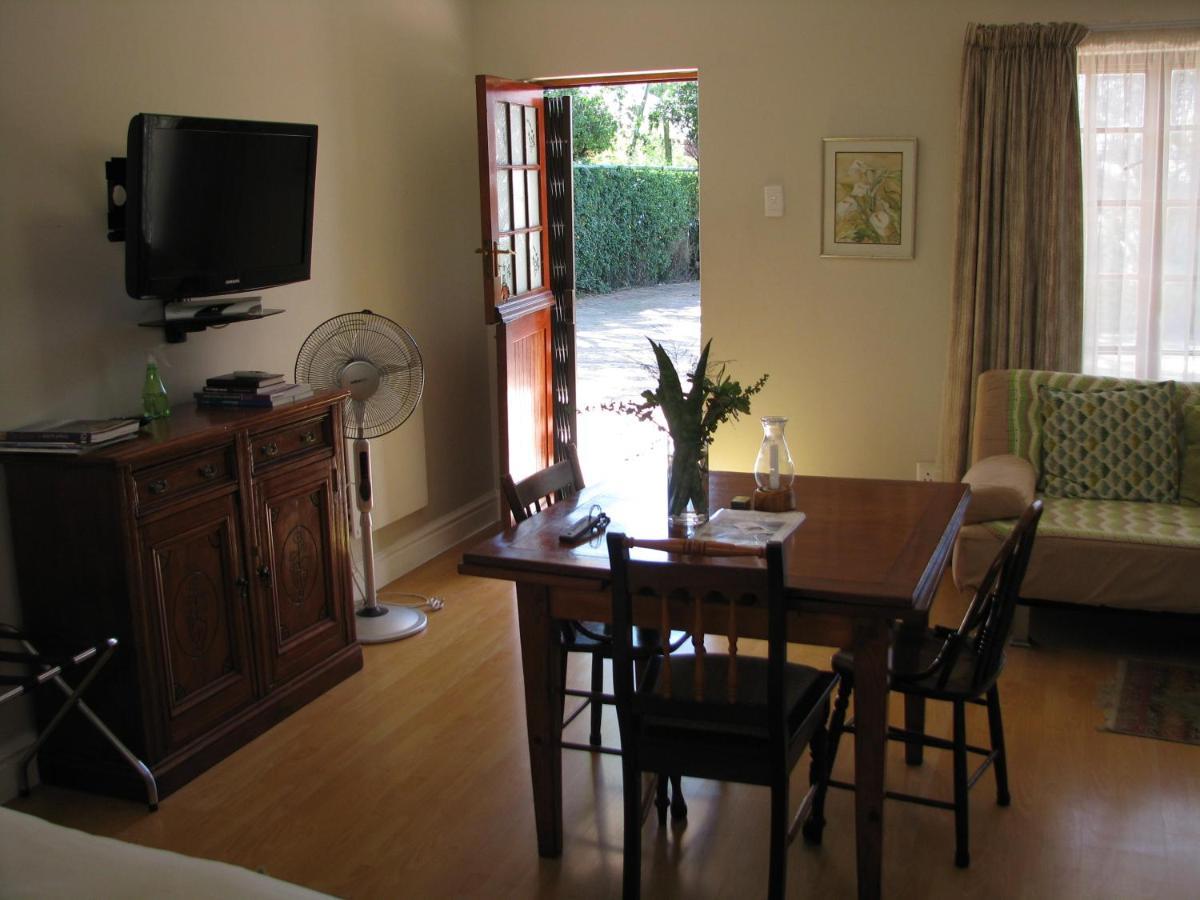 Kaiser'S B&B Grahamstown Bagian luar foto