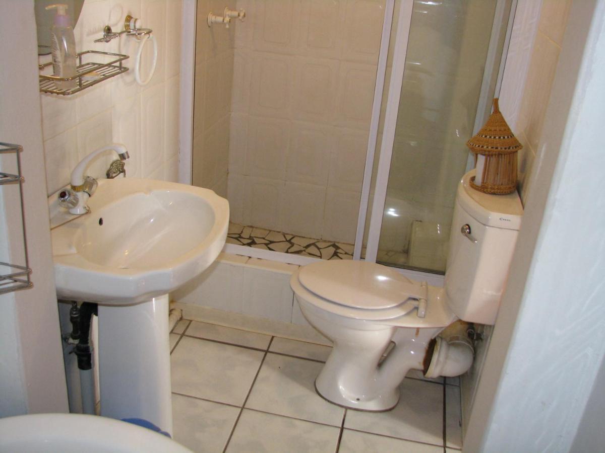 Kaiser'S B&B Grahamstown Bagian luar foto